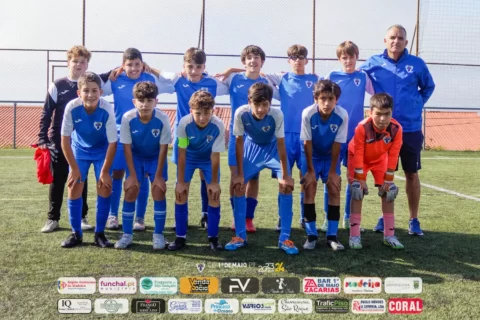 Equipa de Infantis sub-13 "A" do Clube Desportivo Primeiro de Maio