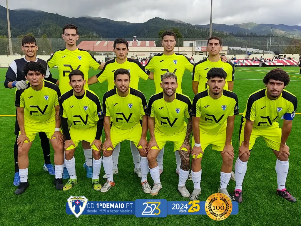 Equipa principal de seniores B de futebol do 1º de Maio