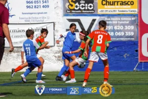 Jogo de Futebol de Benjamins SUB-11 entre o cd 1º de maio e cs marítimo b