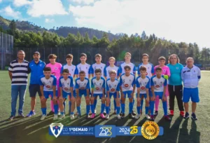 Iniciados sub15 no jogo de futebol em casa do CD Nacional A Para a Divisão de Honra