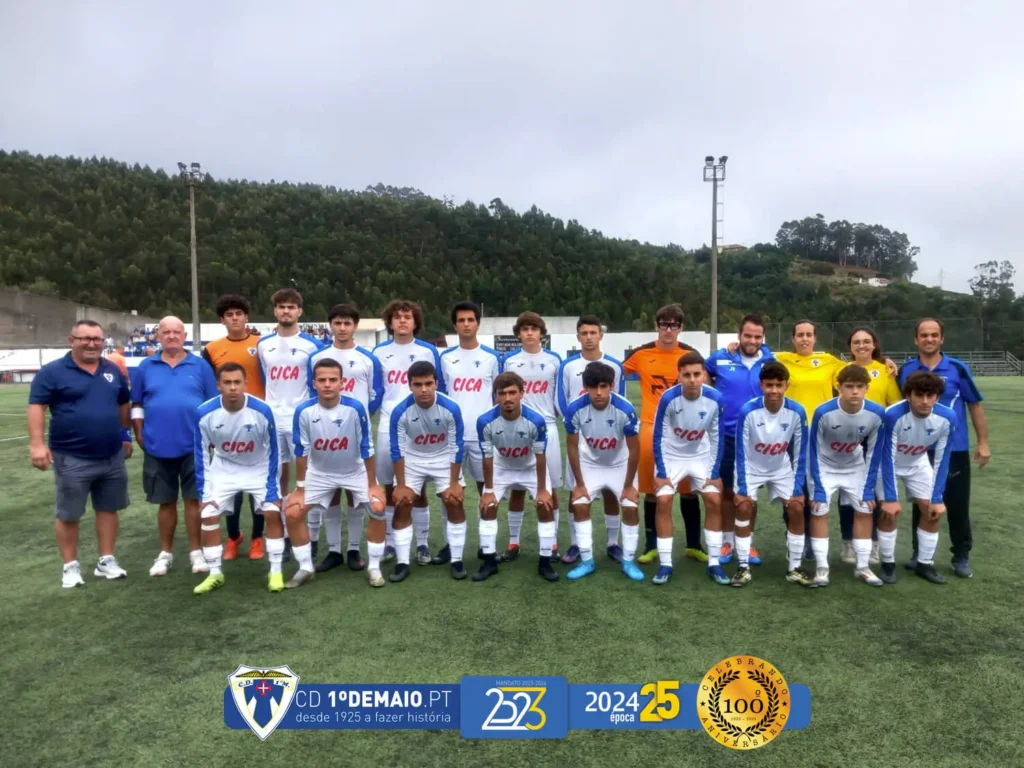 Empate no jogo de futebol entre o SC Santacruzense e Cd 1º de MAio a 2 golos.