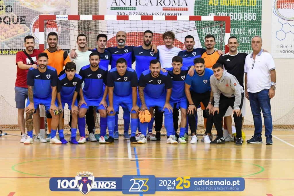 Taticas Futsal no Jogo de Futsal na 4ª Jornada da Divisão de Honra Regional entre o CDE Francisco Franco e o CD 1º de Maio com