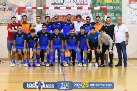 Taticas Futsal no Jogo de Futsal na 4ª Jornada da Divisão de Honra Regional entre o CDE Francisco Franco e o CD 1º de Maio com