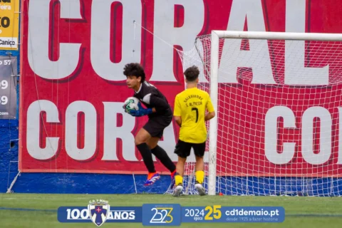 Jogo de Juvenis entre do 1º de M
