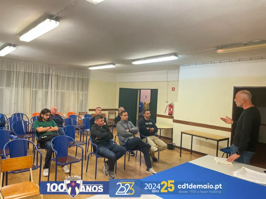Formação de Treinadores do 1º de maio com o Professor Nelson Gouveia