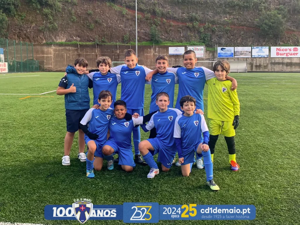 Equipa de Infantis SUB-12 B do Clube Desportivo Primeiro de Maio