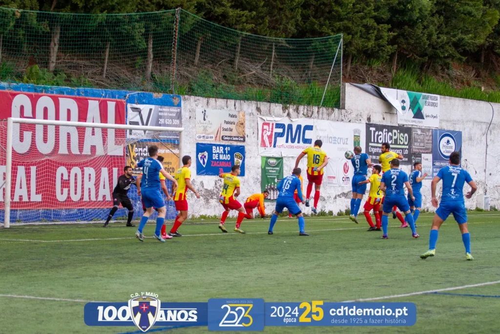 Jogo da 11ª Jornada de Futebol Senior entre o CD 1º de Maio e o CF Caniçal.