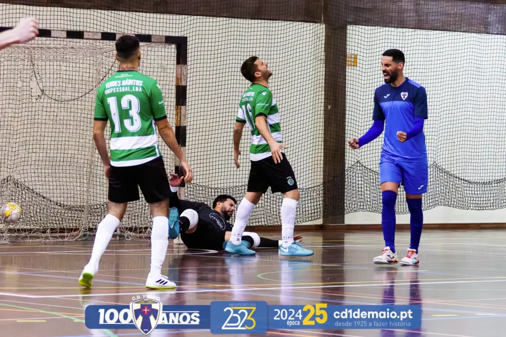 Jogo de Futsal na Madeira entre o CD 1º de Maio e Sporting CM