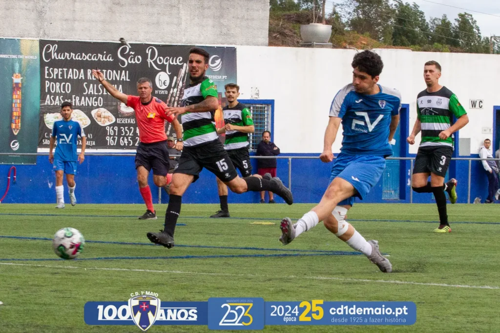 Jogo de Futebol Seniores B 1-2 Sporting CM