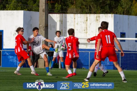 1º de Maio recebeu o Estrela da Calheta FC "B"