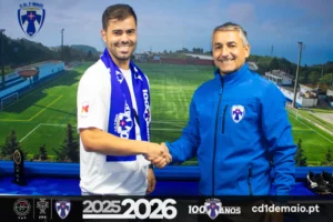 Duarte Luciano com o Defesa André Silva