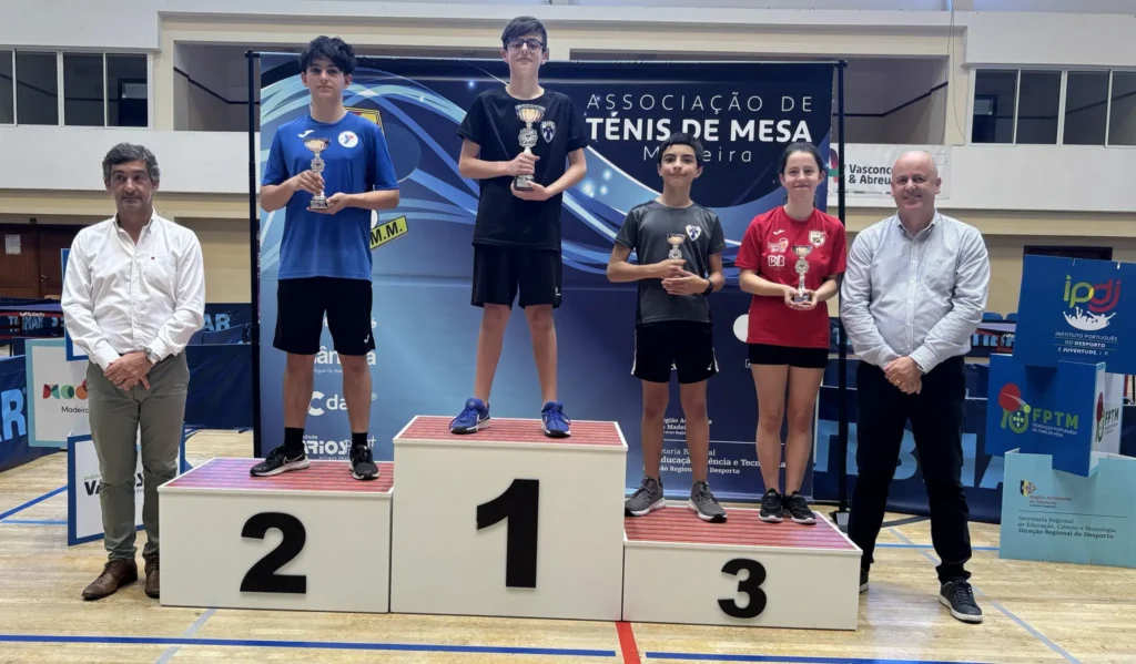 Ténis de Mesa Torneio dos Regionais 2024-2025: Ouro, Prata e Bronze-3