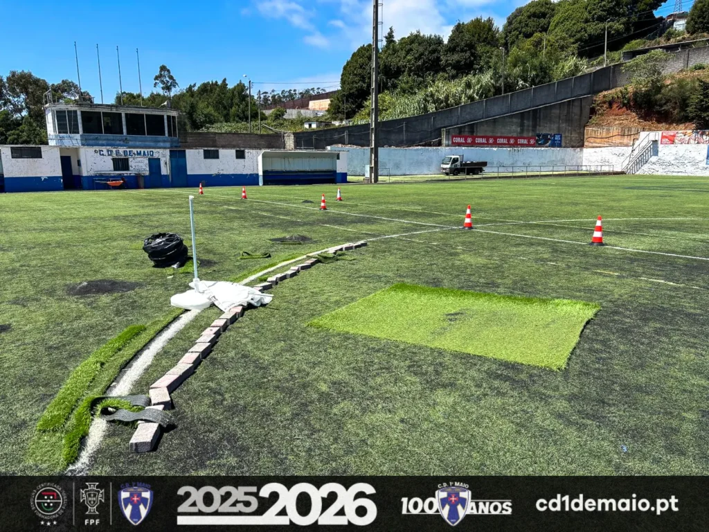 Manutenção do Campo de Futebol do 1º de Maio 2025/2026