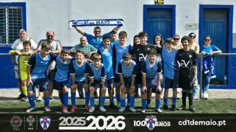 Infantis do CD 1º de Maio