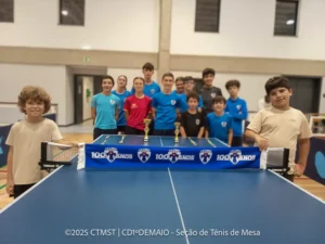 Ténis de Mesa CD 1º de Maio Concentração Variosport