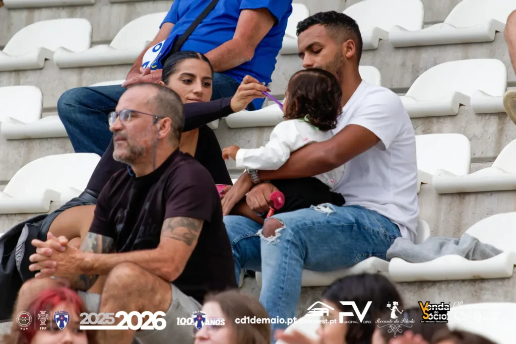 Nani a assistir o jogo com a Familia