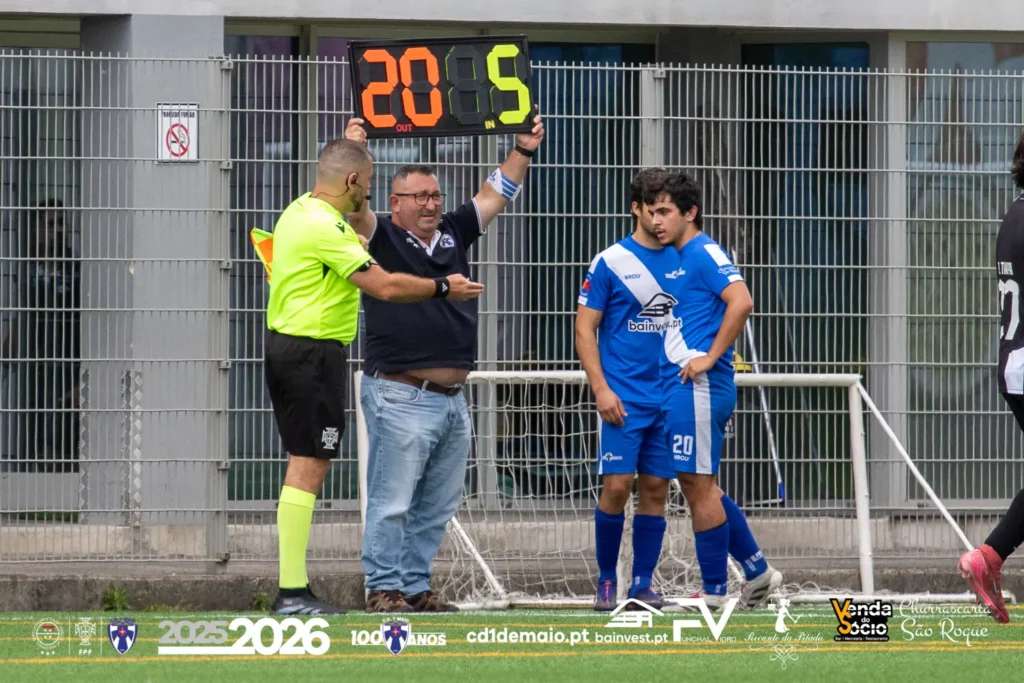 O delegado, e dirigente, Marco Cipriano na substituição do Francisco Silva pelo Goncalo Jesus