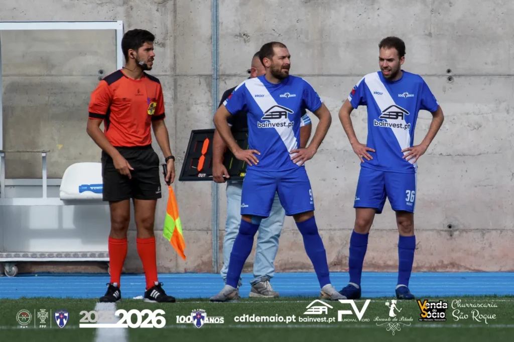 Cristiano and Tiago "Tiaguinho" take the field
