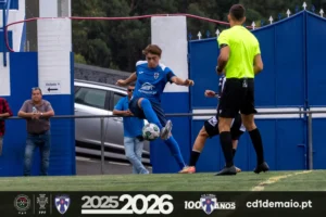 Juniores Sub-19 do C.D. 1º de Maio, escola de formação na Madeira, apurados para as meias-finais da Taça da Madeira após vitória frente ao Carvalheiro.