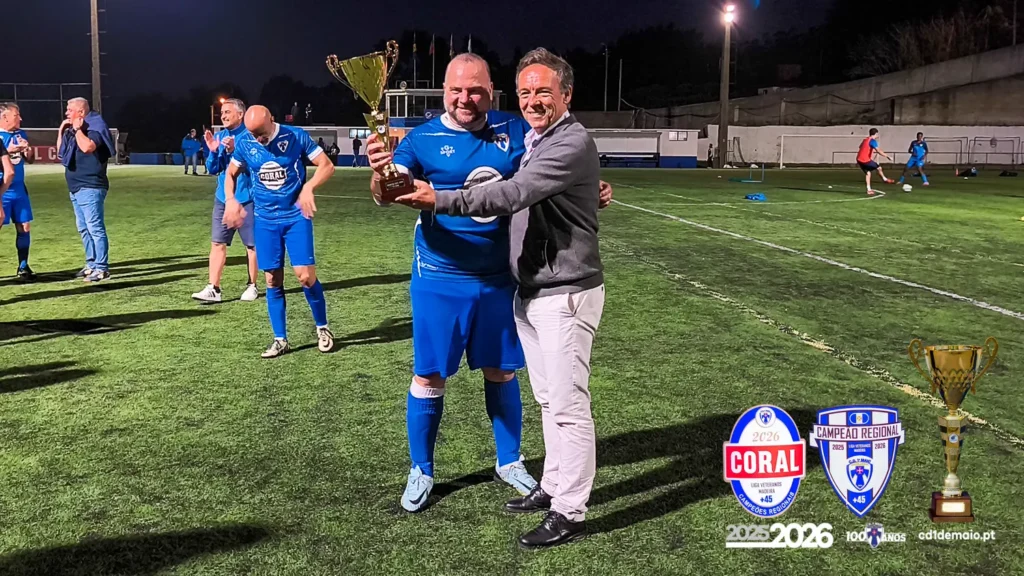 Entrega da Taça de Campeão