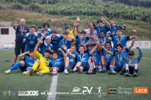 Juniores do CD 1.º de Maio celebram a conquista da Taça da Madeira - Bronze em festa de união e orgulho